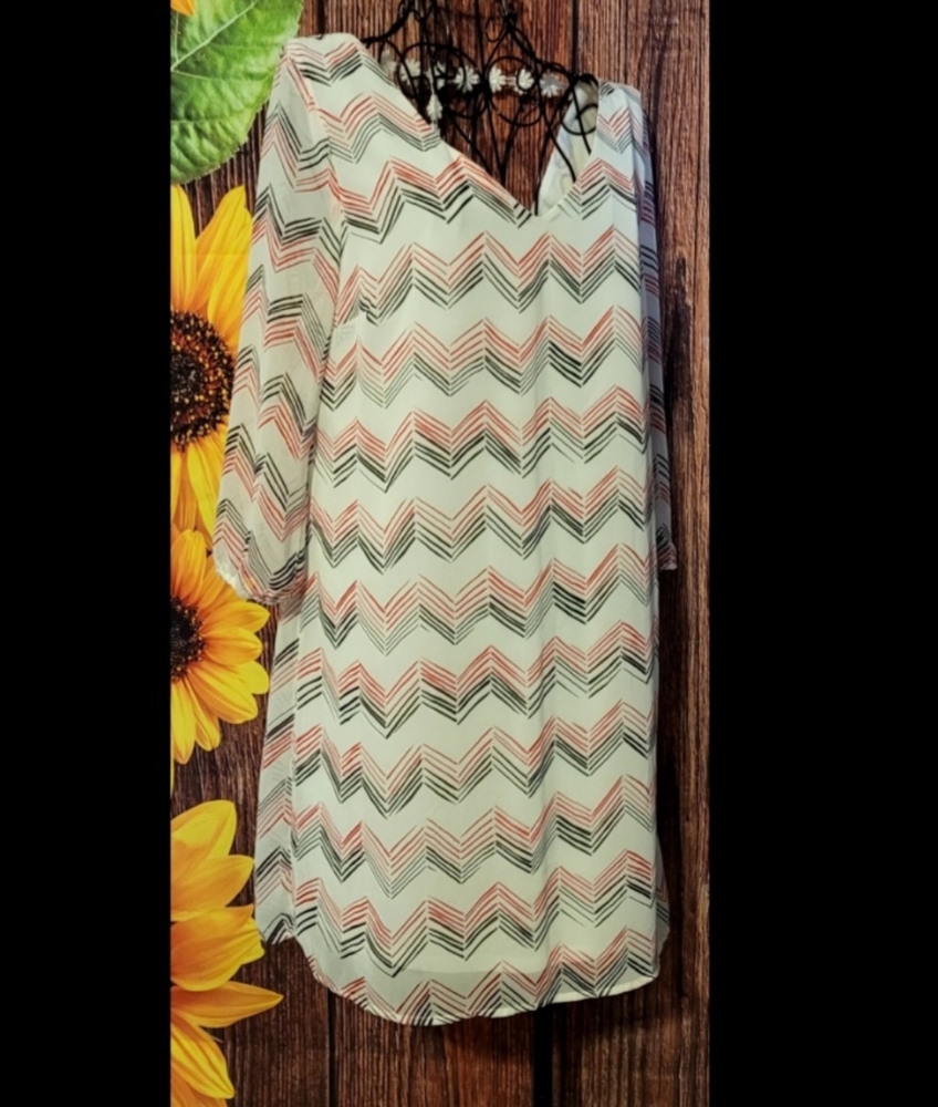 Charlotte Russe 3/4 Sleeve Blouse - Picture 2 of 5
